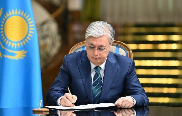 Глава государства подписал Конституционный закон о городе Алатау